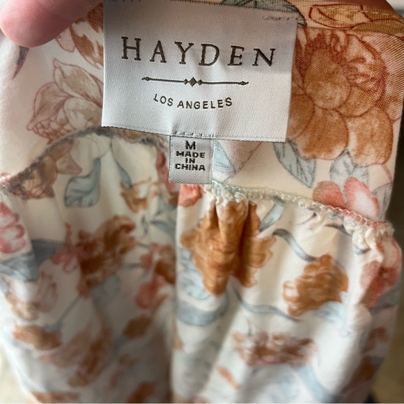 Hayden Size Medium Boho Pleated Floral Cream Dolman Wrap Cardigan Cover Q10 - Picture 9 of 9